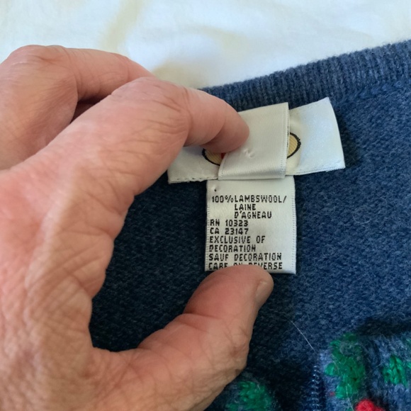 100% Lambswool Talbots Zip Front Cardigan Christmas Embroidered size L - Picture 11 of 12